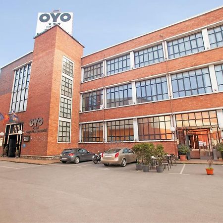 Oyo Hotel Parque Empresarial Avilés Eksteriør bilde