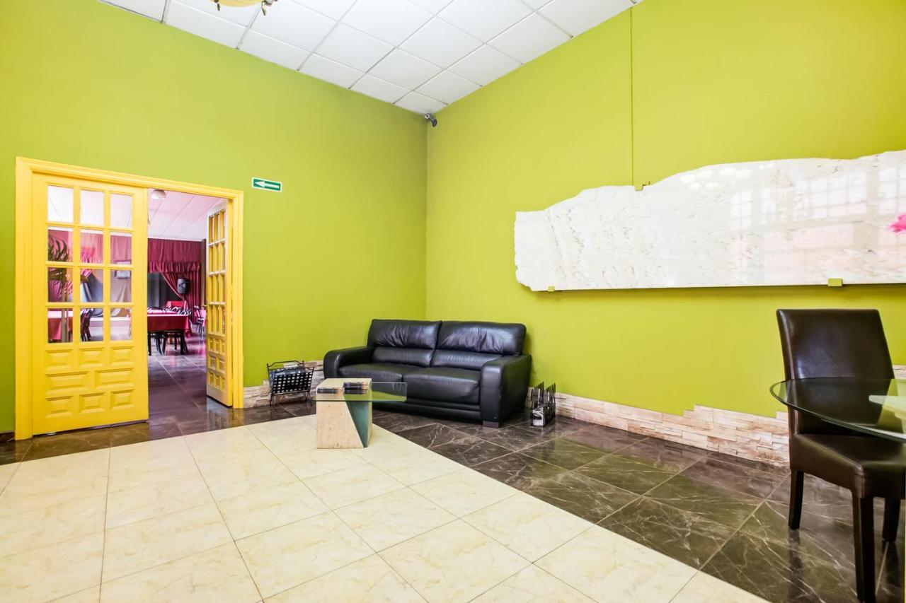 Oyo Hotel Parque Empresarial Avilés Eksteriør bilde