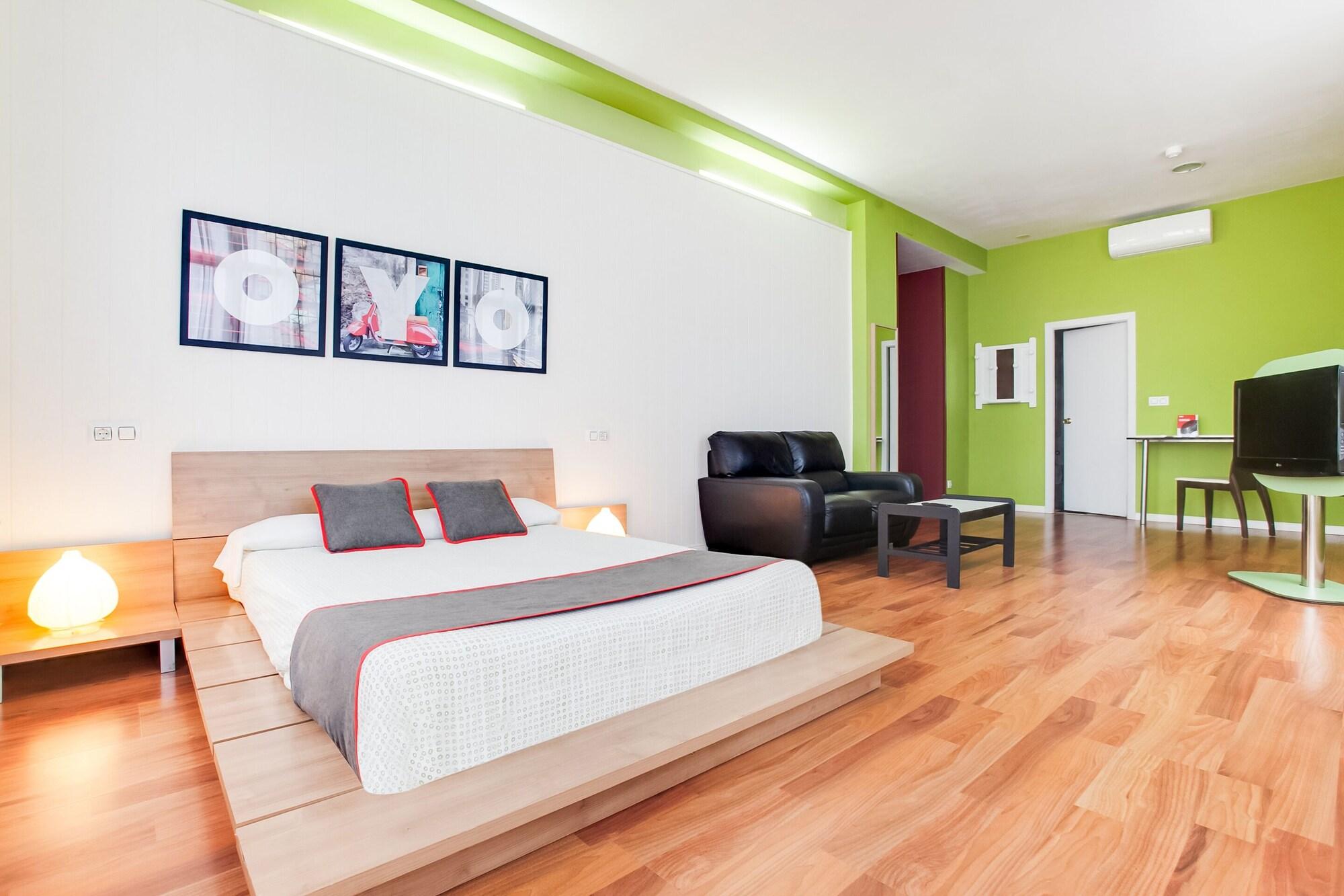 Oyo Hotel Parque Empresarial Avilés Eksteriør bilde