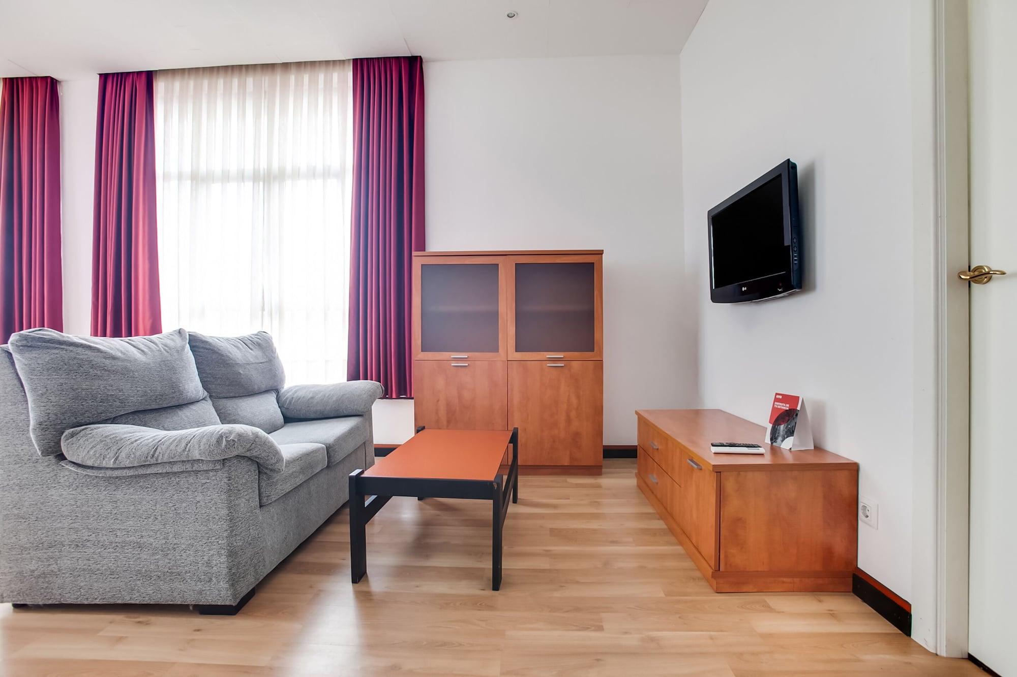 Oyo Hotel Parque Empresarial Avilés Eksteriør bilde