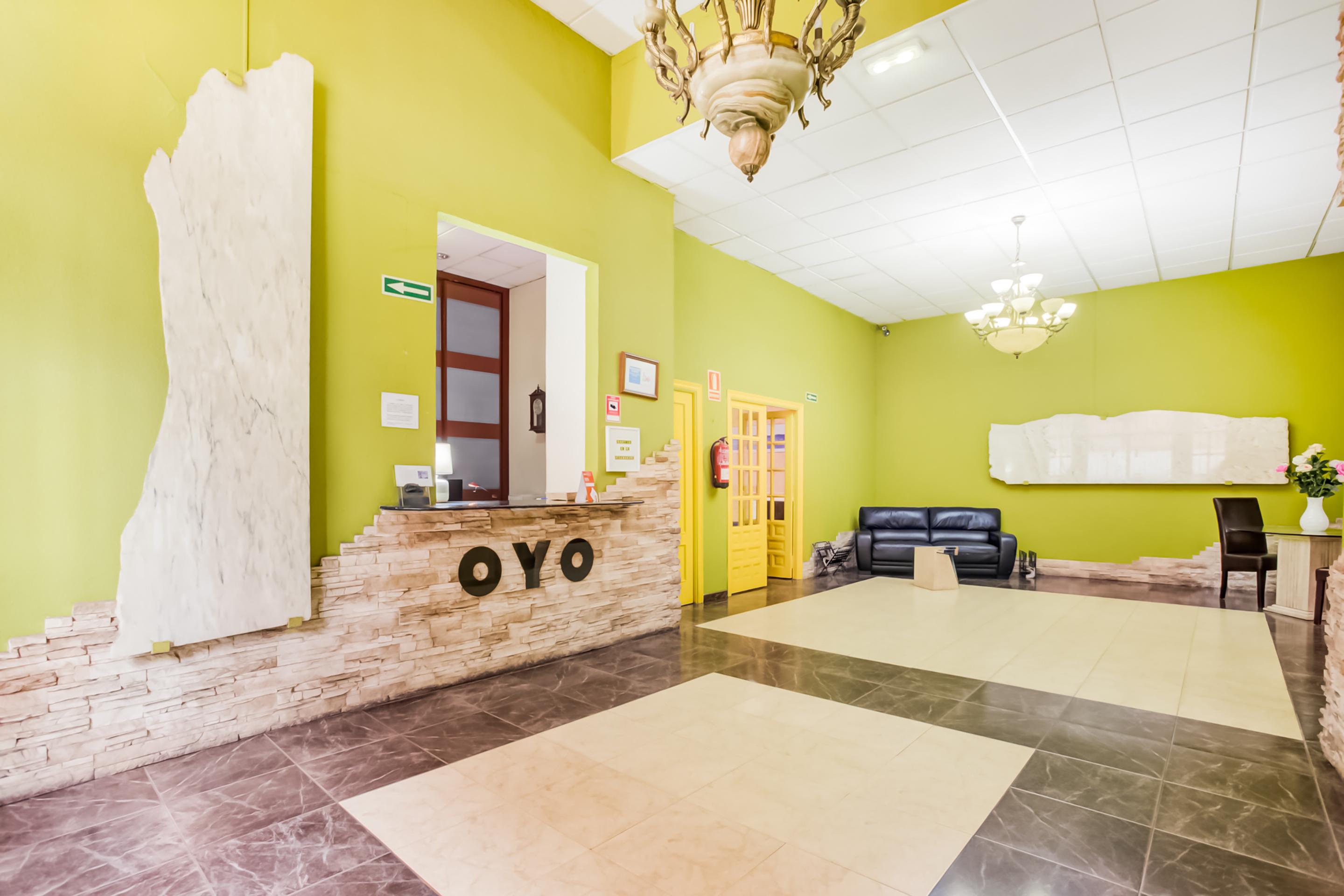 Oyo Hotel Parque Empresarial Avilés Eksteriør bilde