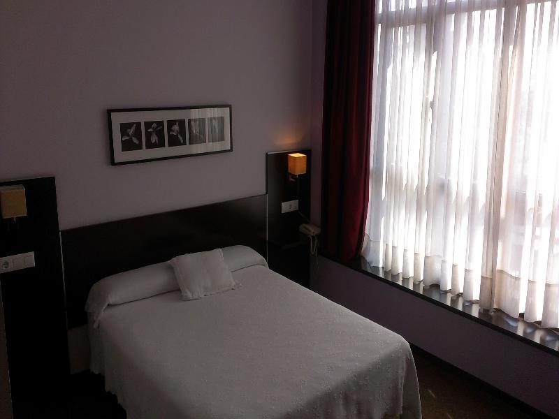 Oyo Hotel Parque Empresarial Avilés Eksteriør bilde