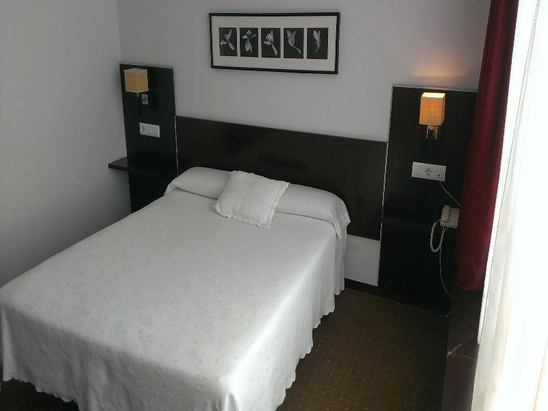 Oyo Hotel Parque Empresarial Avilés Eksteriør bilde