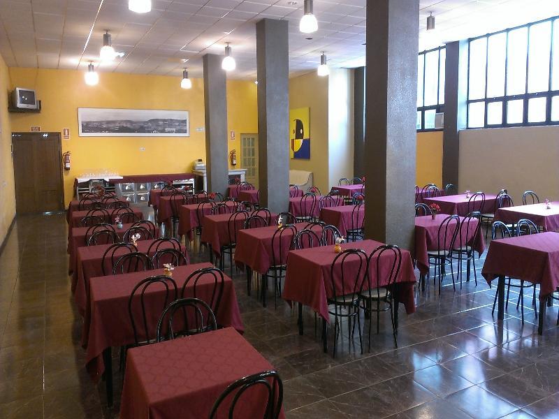 Oyo Hotel Parque Empresarial Avilés Eksteriør bilde